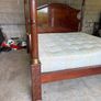 Four post bed Image 4