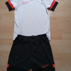 Nike T-shirt & Shorts Set (( Perfect Again 10-11yrs))