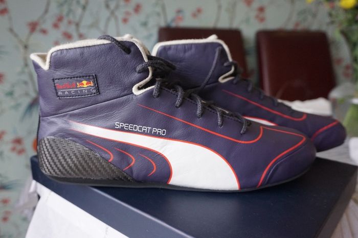 Red Bull Racing F1 Speedcat Pro Replica racing shoes