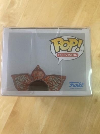 Stranger Things Demogorgon Funko Pop Red Glows. 1600 Pieces