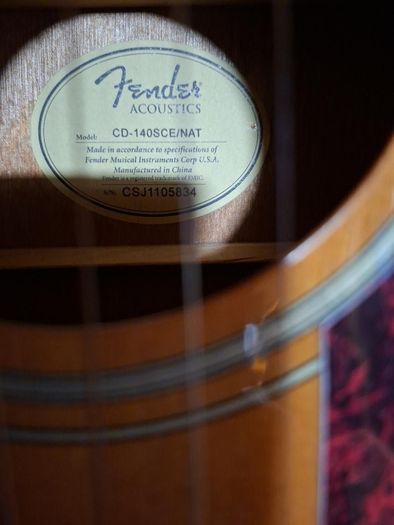 Fender CD-140SCE NAT Electro-Acoustic Guitar + Hard Case in Excellent Condition