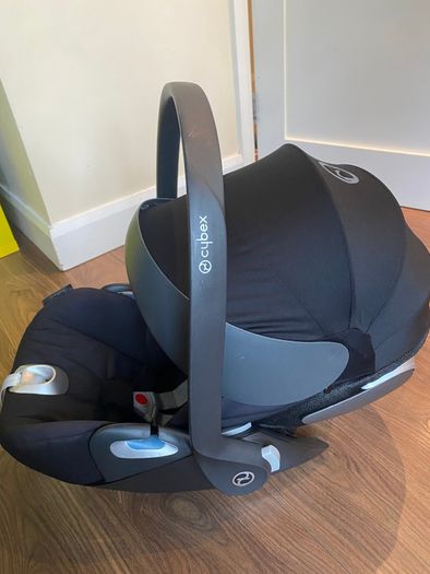Seat + base | Cybex Cloud Z + Base Z + Newborn Insert