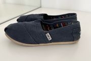 Toms navy shoes UK4