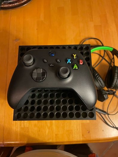 Xbox series X 1TB excellent condition
