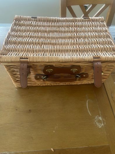 Wicker Picnic basket set