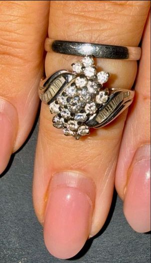Engagement Ring & Wedding Band