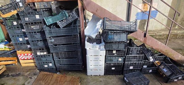 Free boxes