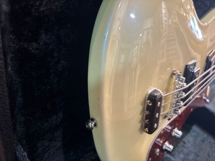 Mosrite Custom '65 Bass 1990's