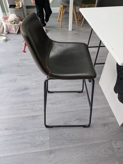 bar stool