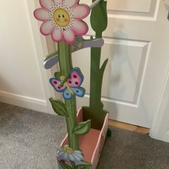 Childs clothes rail
