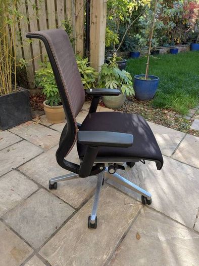 ergonomic office chair