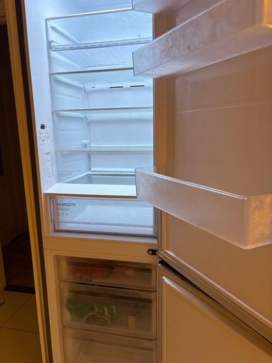 Samsung Series 5 Fridge Freezer