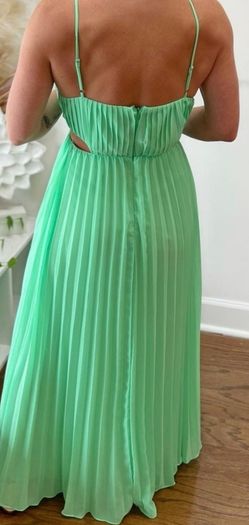 Beautiful Green Dress