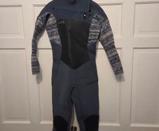 O Neill Women Epic Chest Zip Wetsuit 5mm