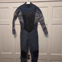 O Neill Women Epic Chest Zip Wetsuit 5mm