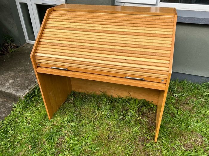FREE Roll top desk/bureau