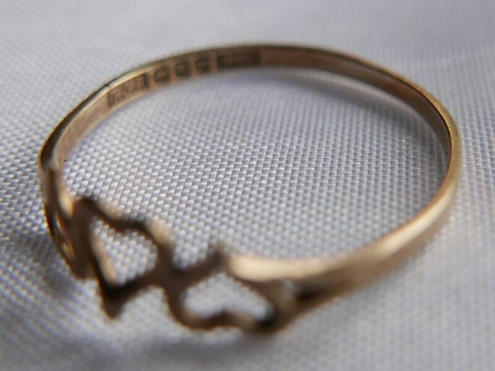 9ct Gold 375 Gold Heart Ring. Minimalist gift with love ring, Dainty Heart Band, Gift For Girlfriend size P