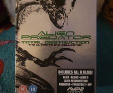 alien predator total destruction