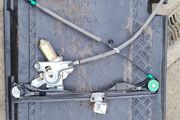 Ford Focus Mk1 Right Driver Front Window Regulator &amp; Motor 98-05 4dr &amp; 5dr @ OCG