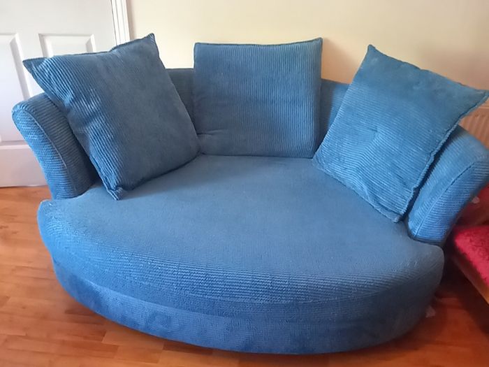 2 sofa's