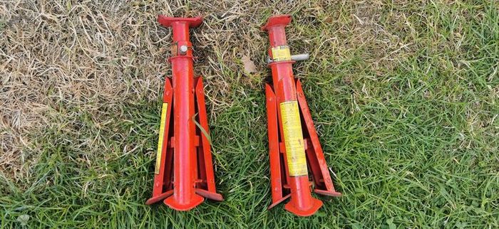 axle stands