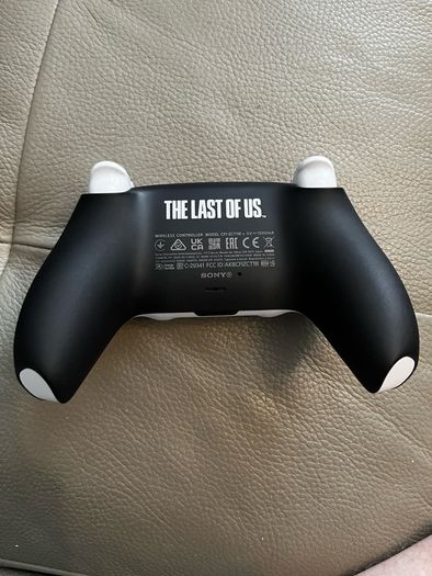 ps5  last of us controller limited edition