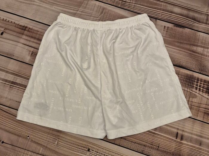 Vintage Umbro Men's Football Shorts Size 38
