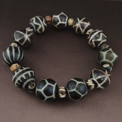 Antique Burmese Pumtek Pyu & Bone Beads Necklace