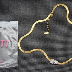 Lynott Paired Souls Pendant Necklace