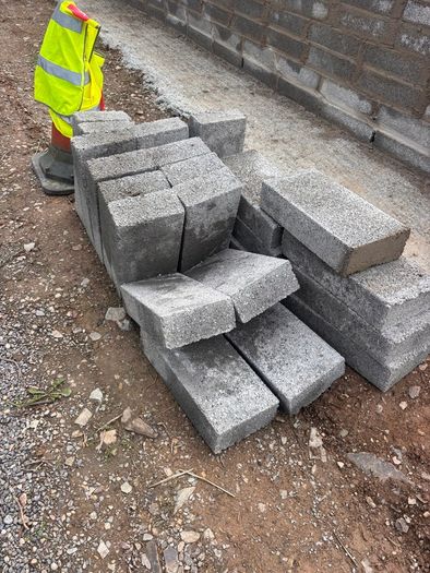 4" concrete blocks x 96 + 80 stock bricks