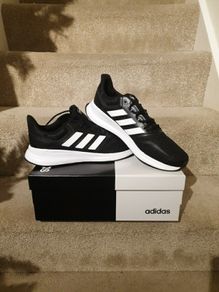 New Adidas trainers size 8.5 UK