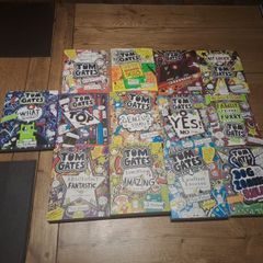 tom gates books by liz pichon