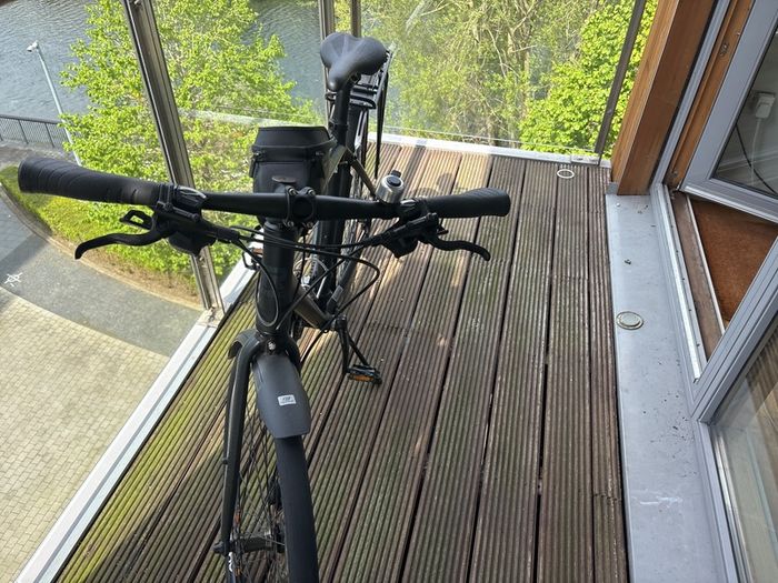 Reid x3 hybrid bike