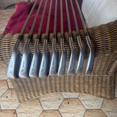 Mizuno mission 300 irons 3-sw