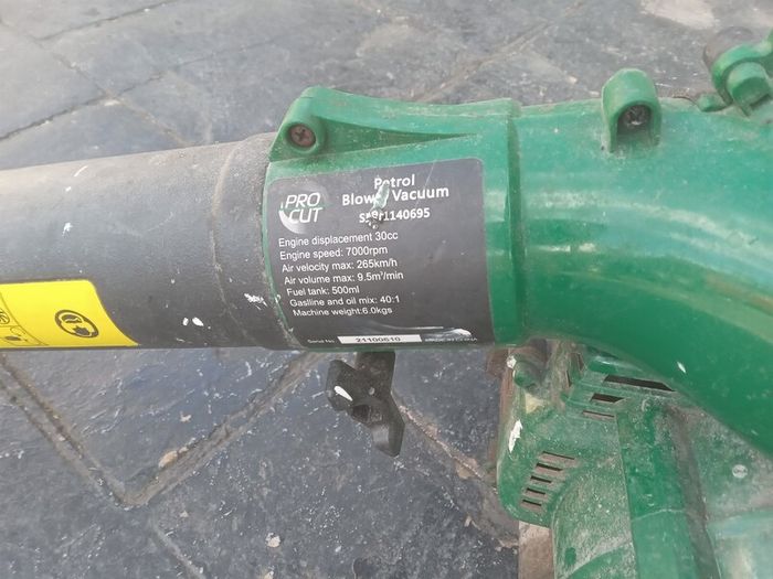 Pro cut leafblower