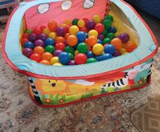 Ball pit (with extra balls)