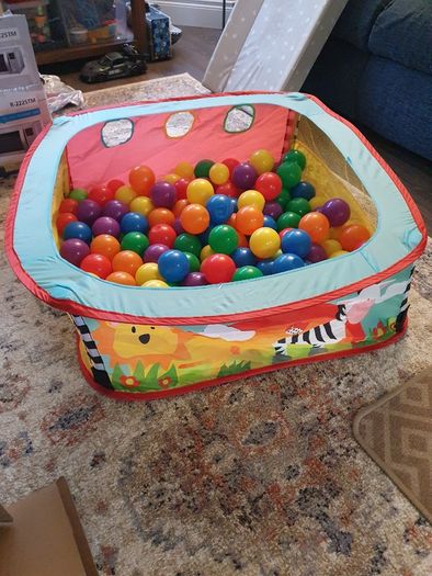 Ball pit (with extra balls)