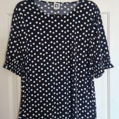 Anne Klein top blouse polka dot