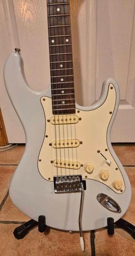 Shine SI-10 Frontier Series S-Style Electric Guitar