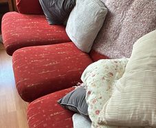 3 seater sofa, 2 armchairs, free to take away