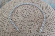 Pearl effect headband