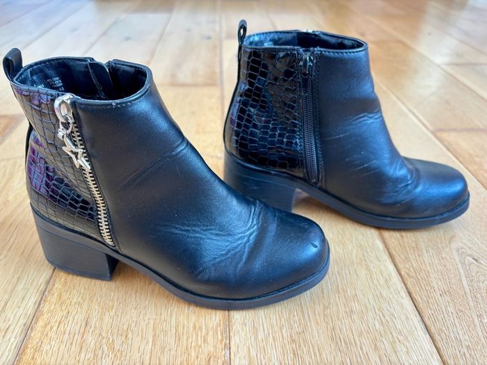 Girl Shoe Bundle Size UK 1 / EUR 33