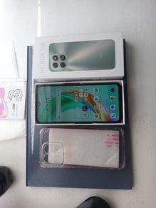 honor smartphone
