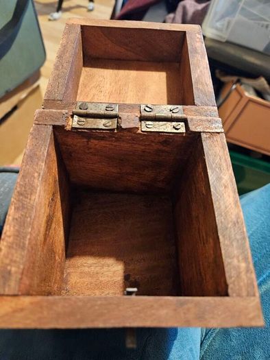 Wood Effect Ceramic Ornament and Wooden Box