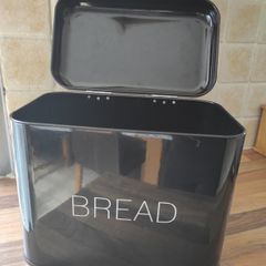 Bread bin