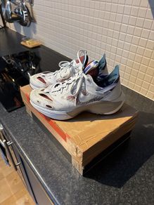 Nike Running Trainers - UK 7 / EU 41 - Excellent Condition