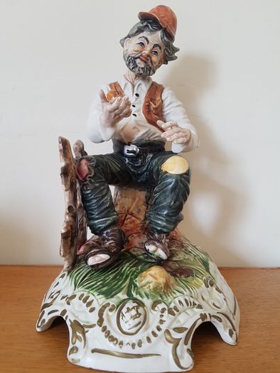 Ceramic figurine