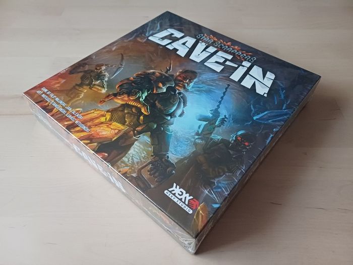 Star Scrappers Cave-In Science Fiction Board Game 2018 NEW SEALED