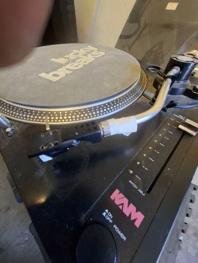 Kam turntable