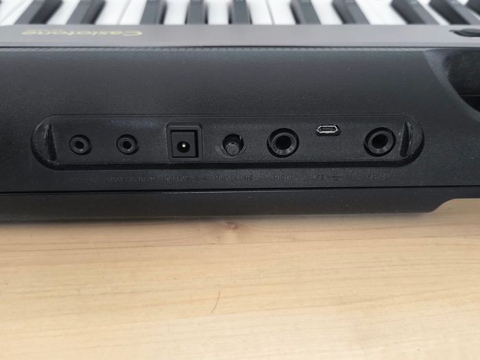 Casio LK S250 Keyboard